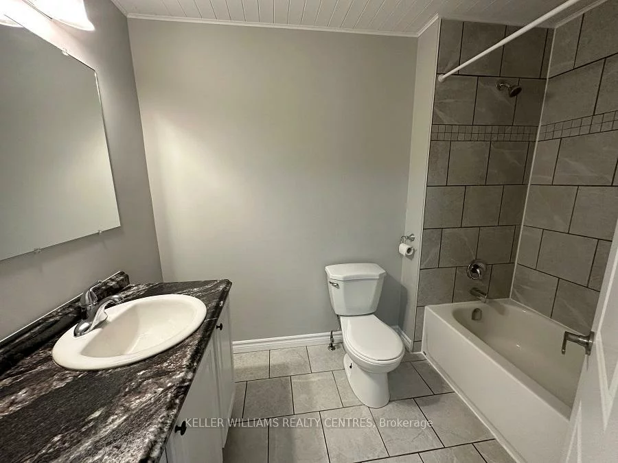 20, Queen, Codrington, Barrie