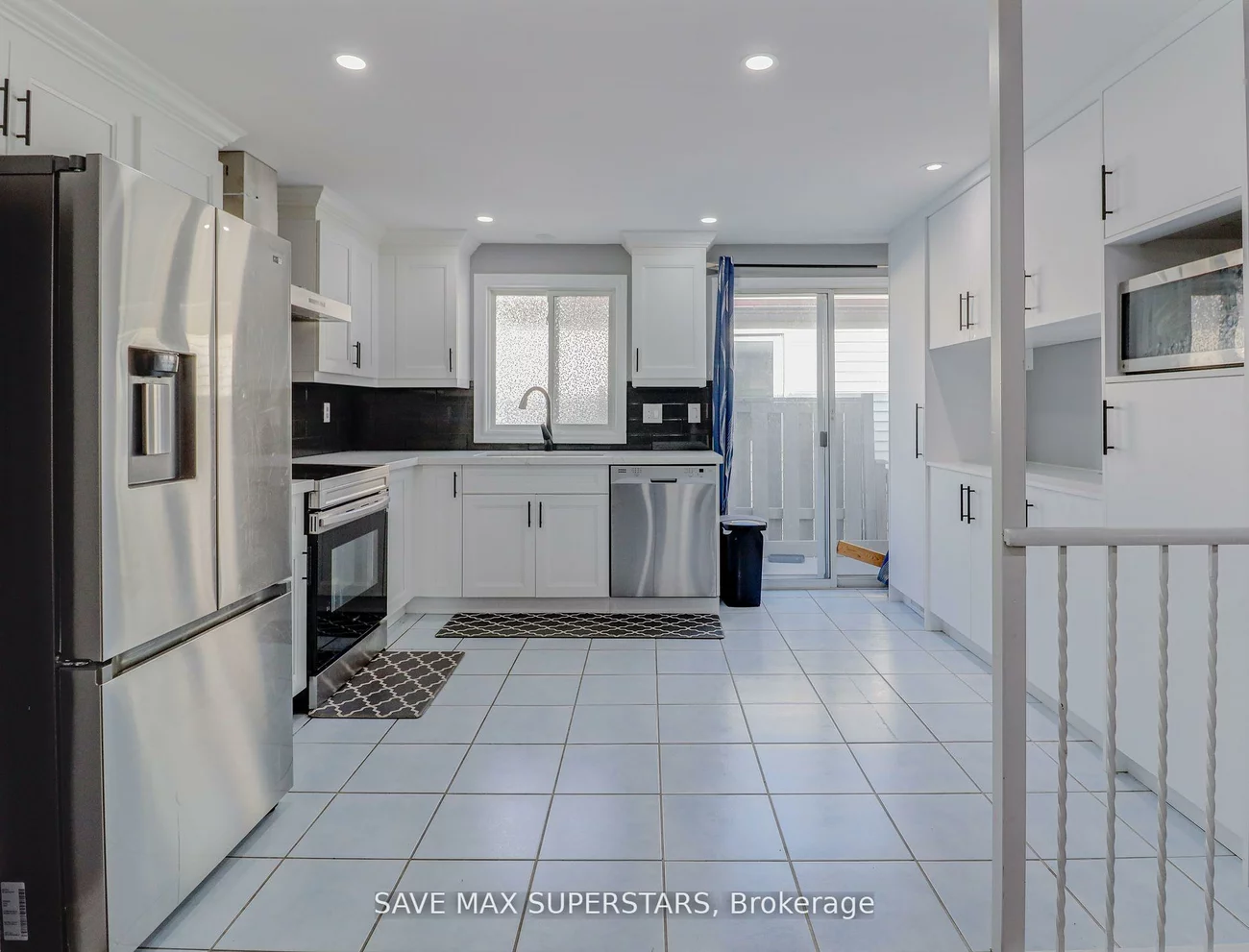 27, Maitland, Grove East, Barrie