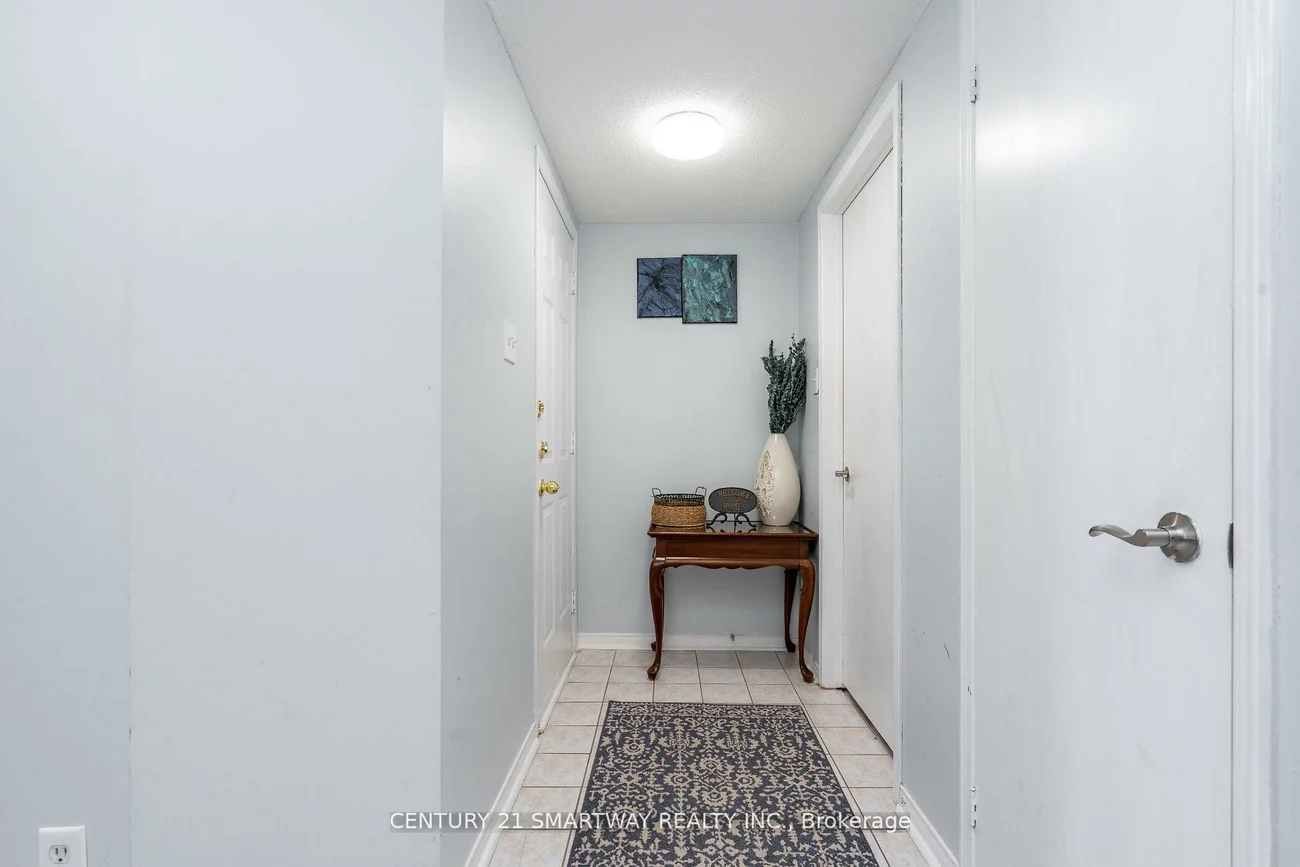 56, Pickett, Painswick North, Barrie