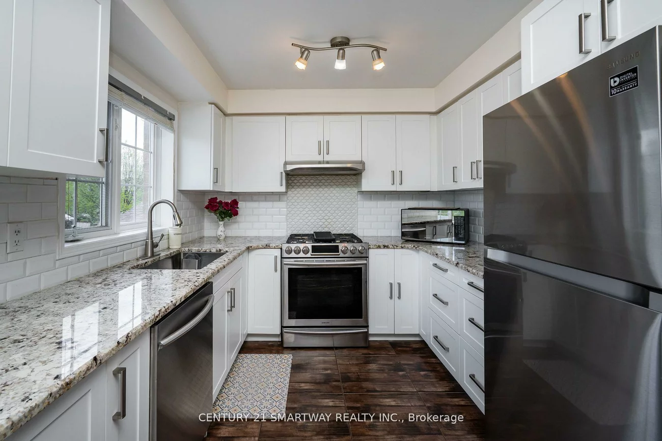 56, Pickett, Painswick North, Barrie