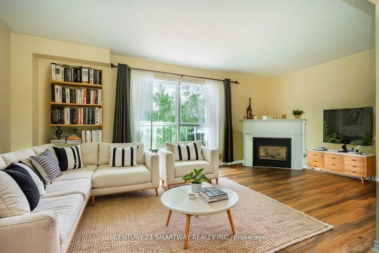 56, Pickett, Painswick North, Barrie