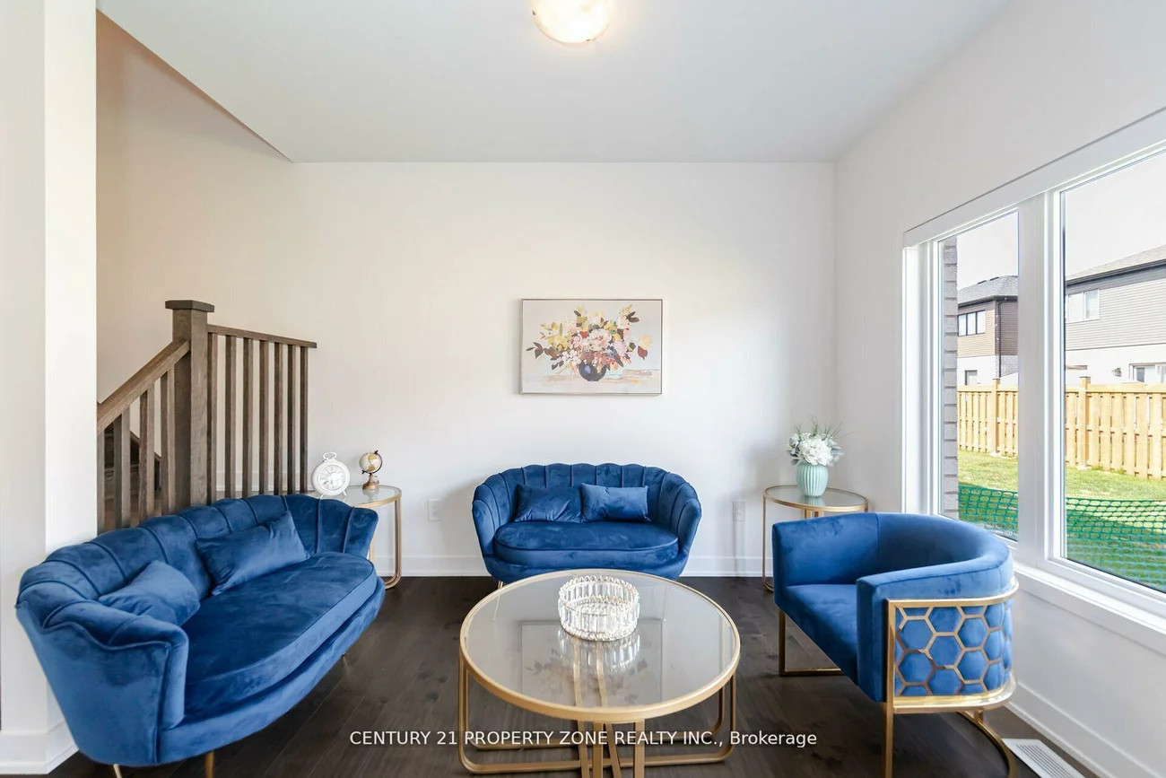 18, Westwood, Painswick South, Barrie