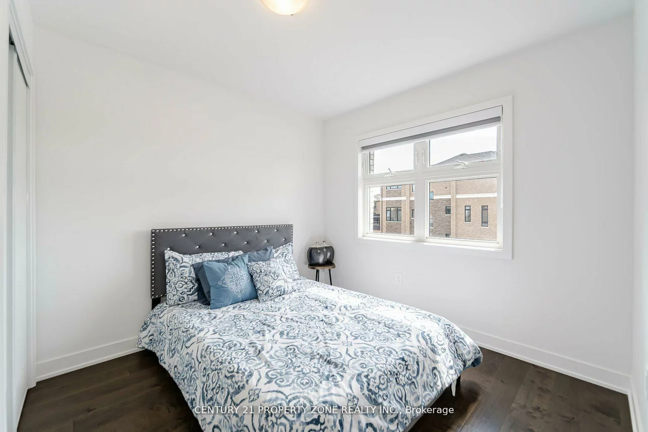 18, Westwood, Painswick South, Barrie