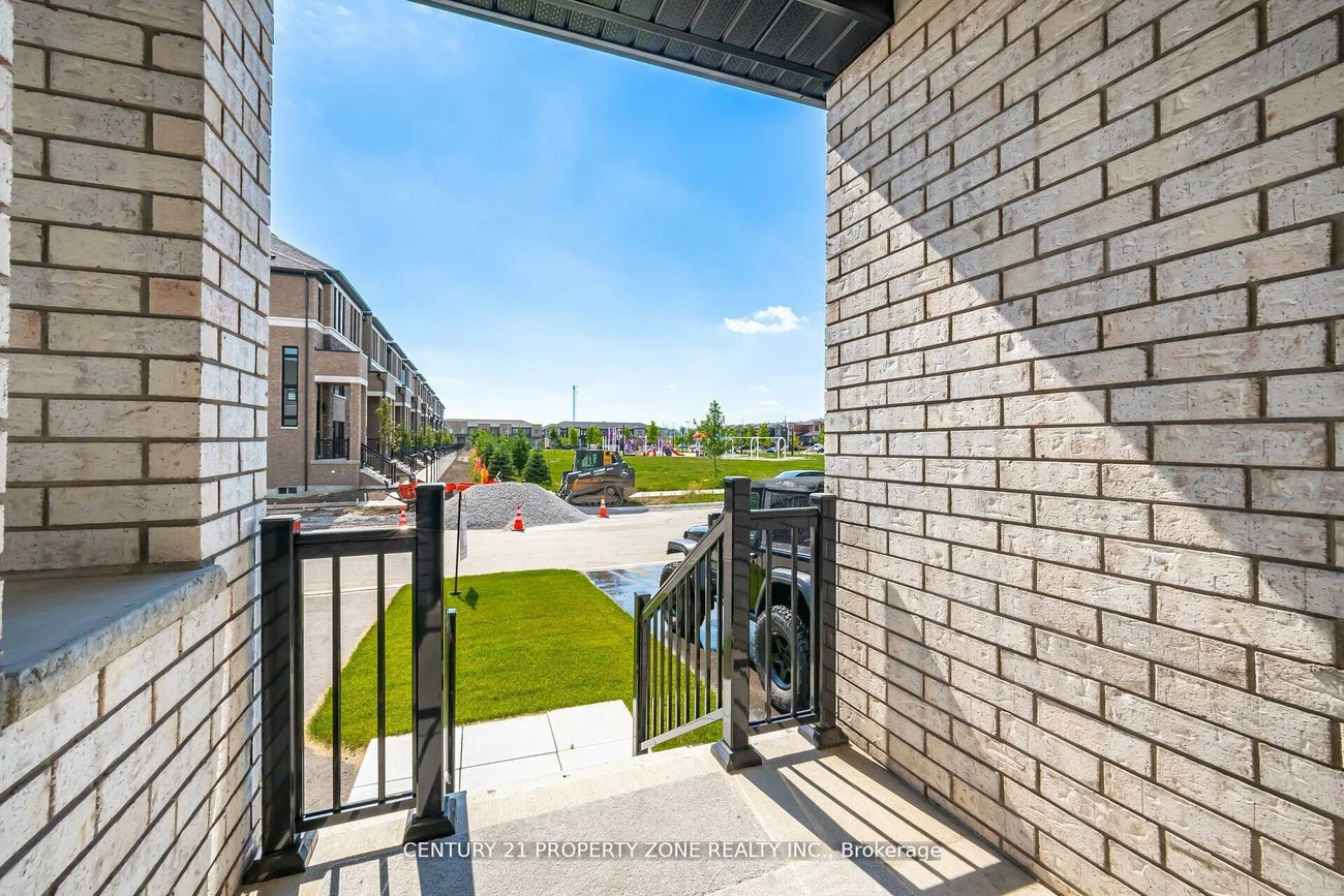 18, Westwood, Painswick South, Barrie