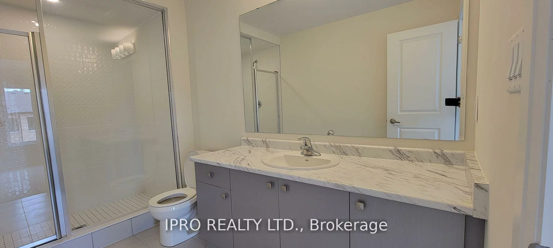 31, Cherry Hill, Painswick South, Barrie