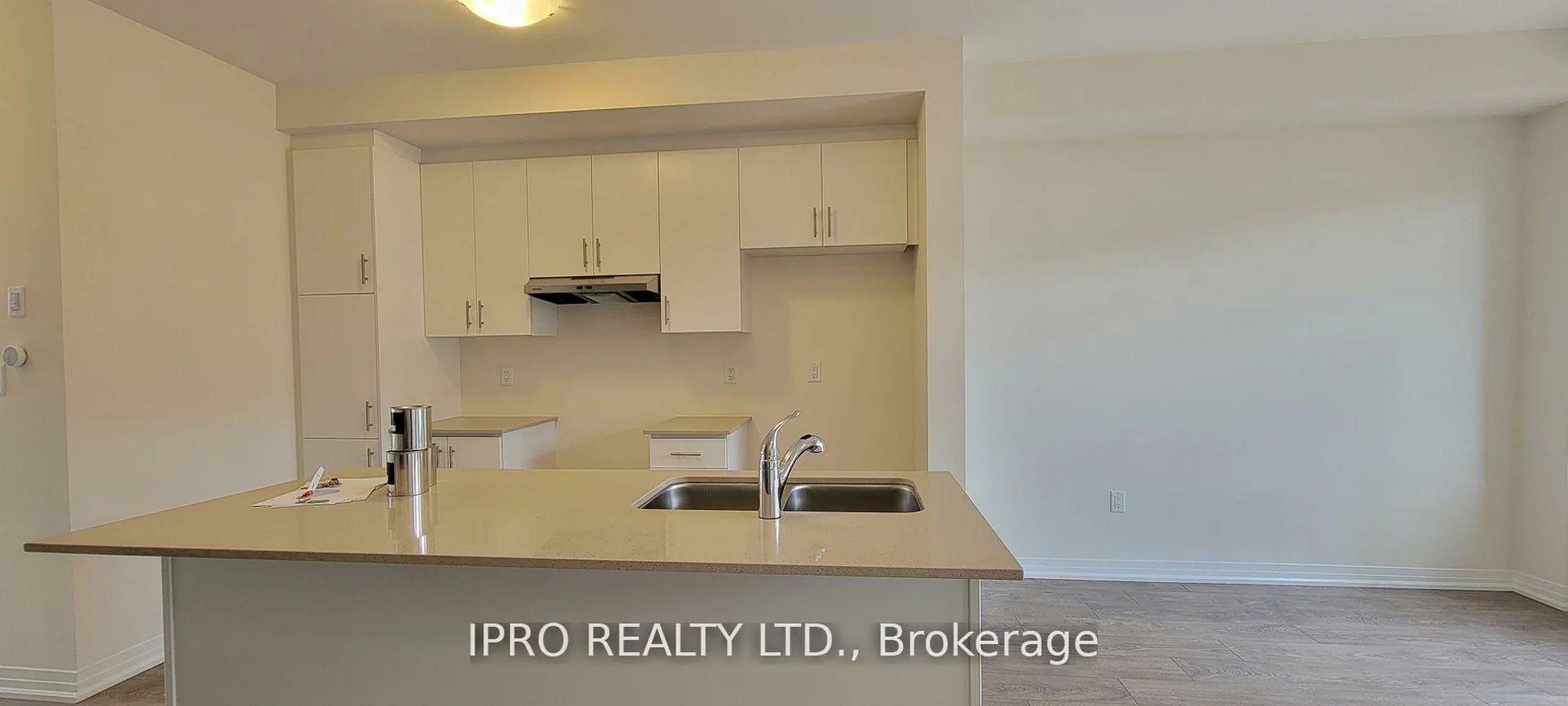 31, Cherry Hill, Painswick South, Barrie