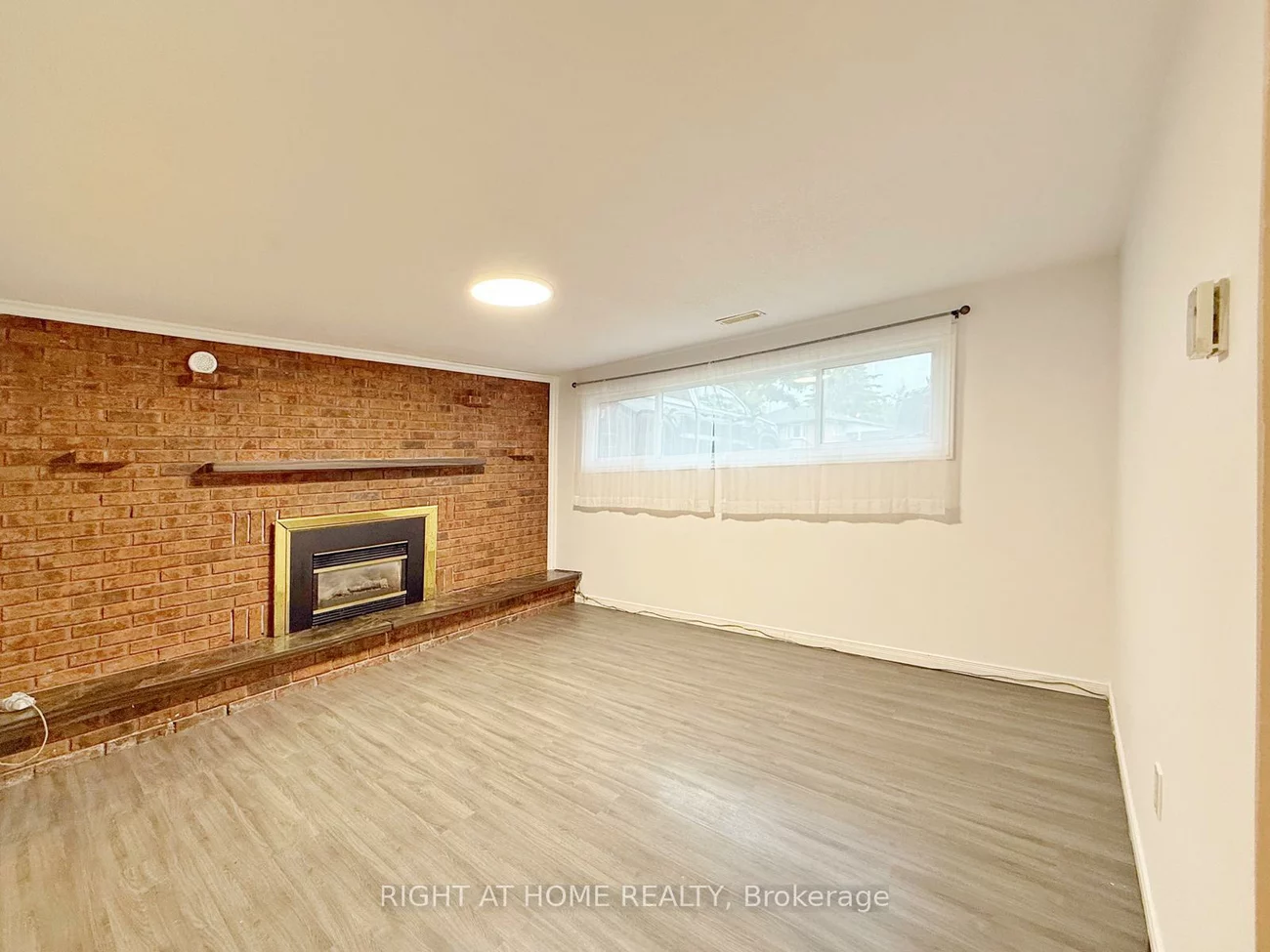 183, Rose, City Centre, Barrie