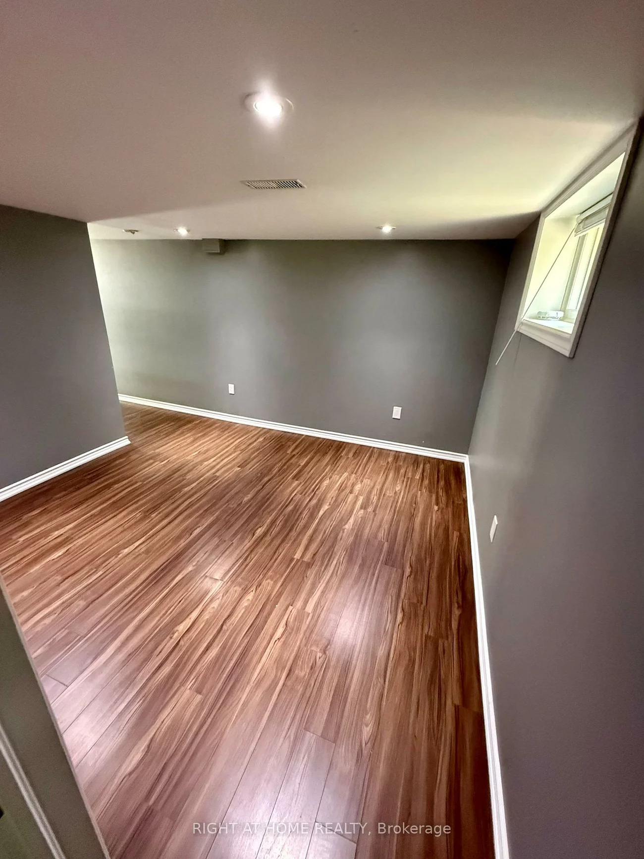 16, Dufferin, Sanford, Barrie