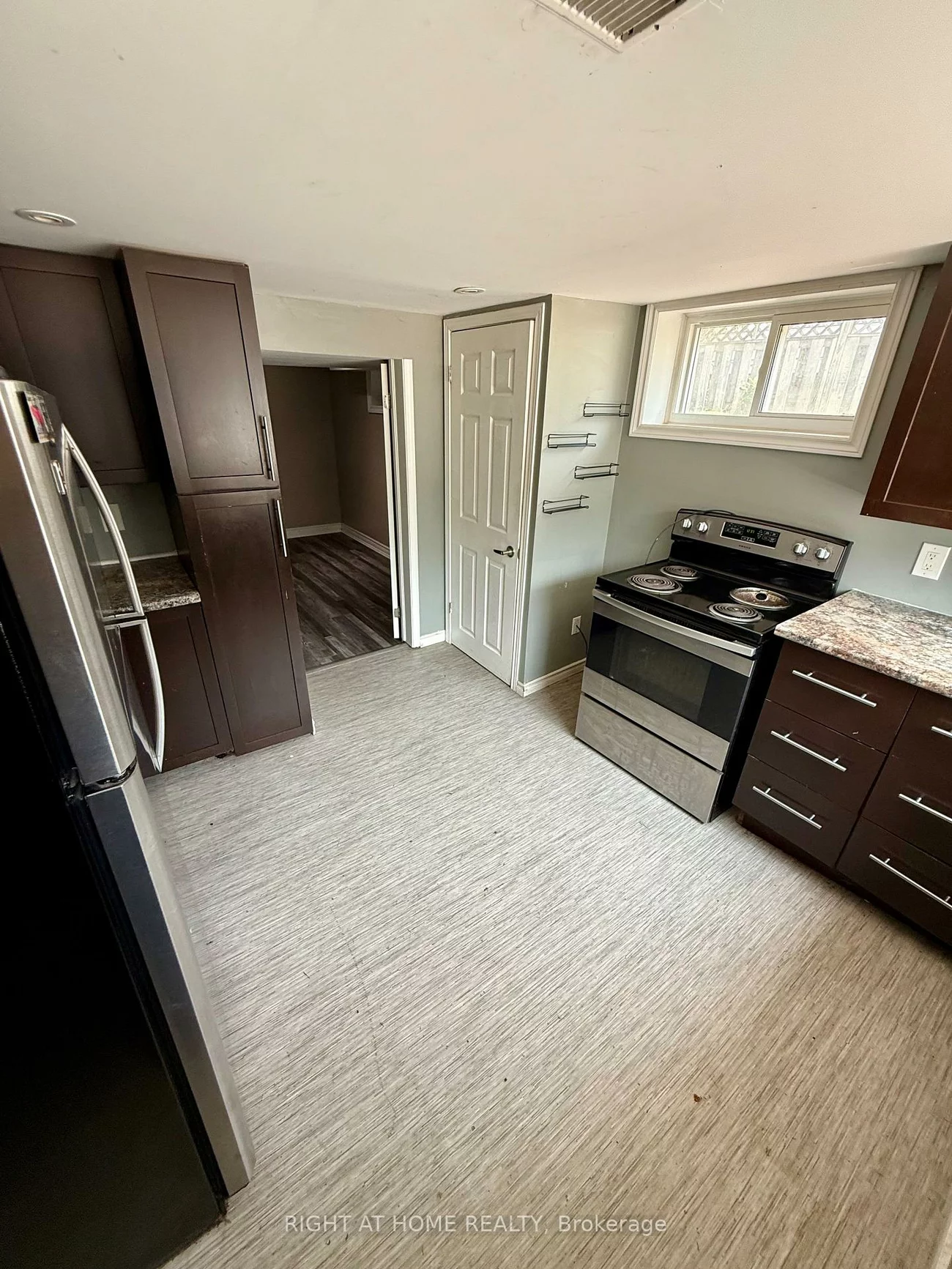 16, Dufferin, Sanford, Barrie