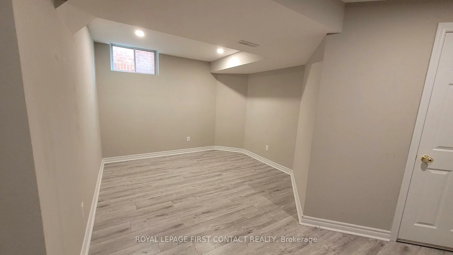 51, Stephanie, Painswick South, Barrie