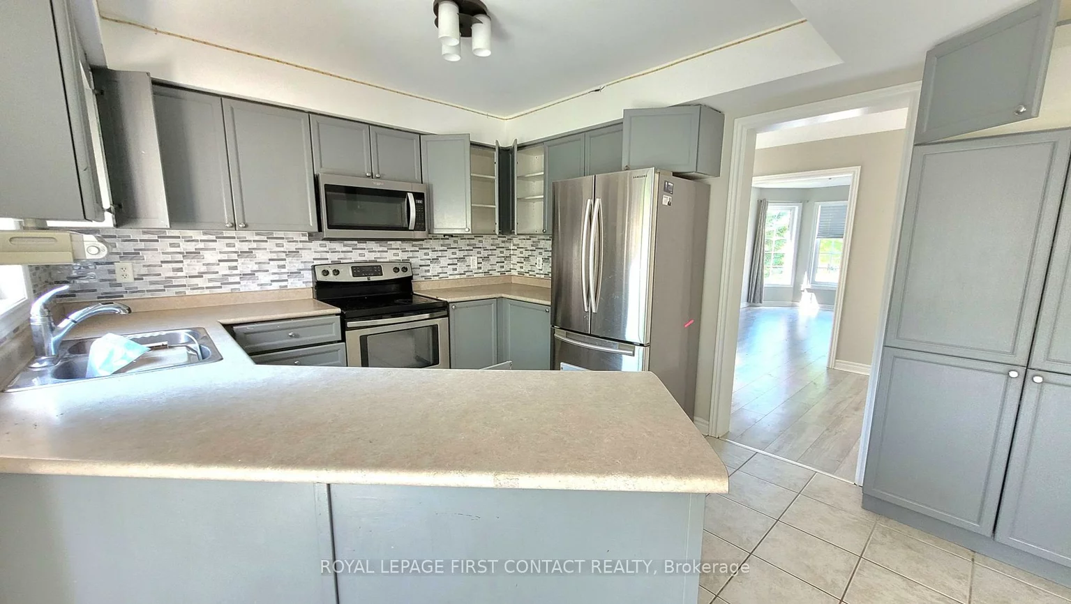 51, Stephanie, Painswick South, Barrie