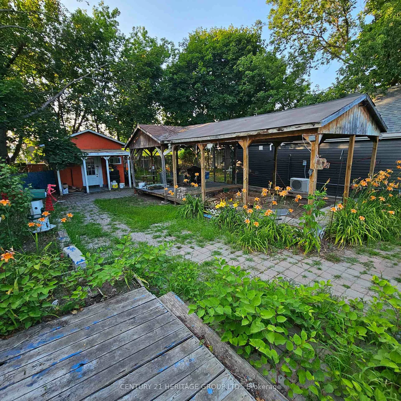 220, Tiffin, 400 North, Barrie