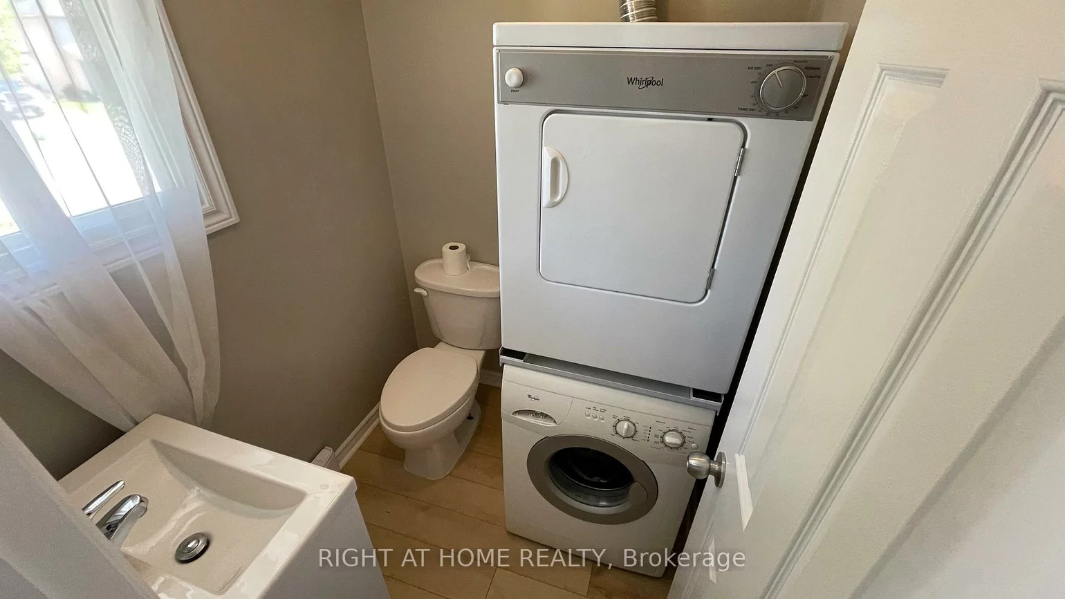 28, Golfdale, Sunnidale, Barrie