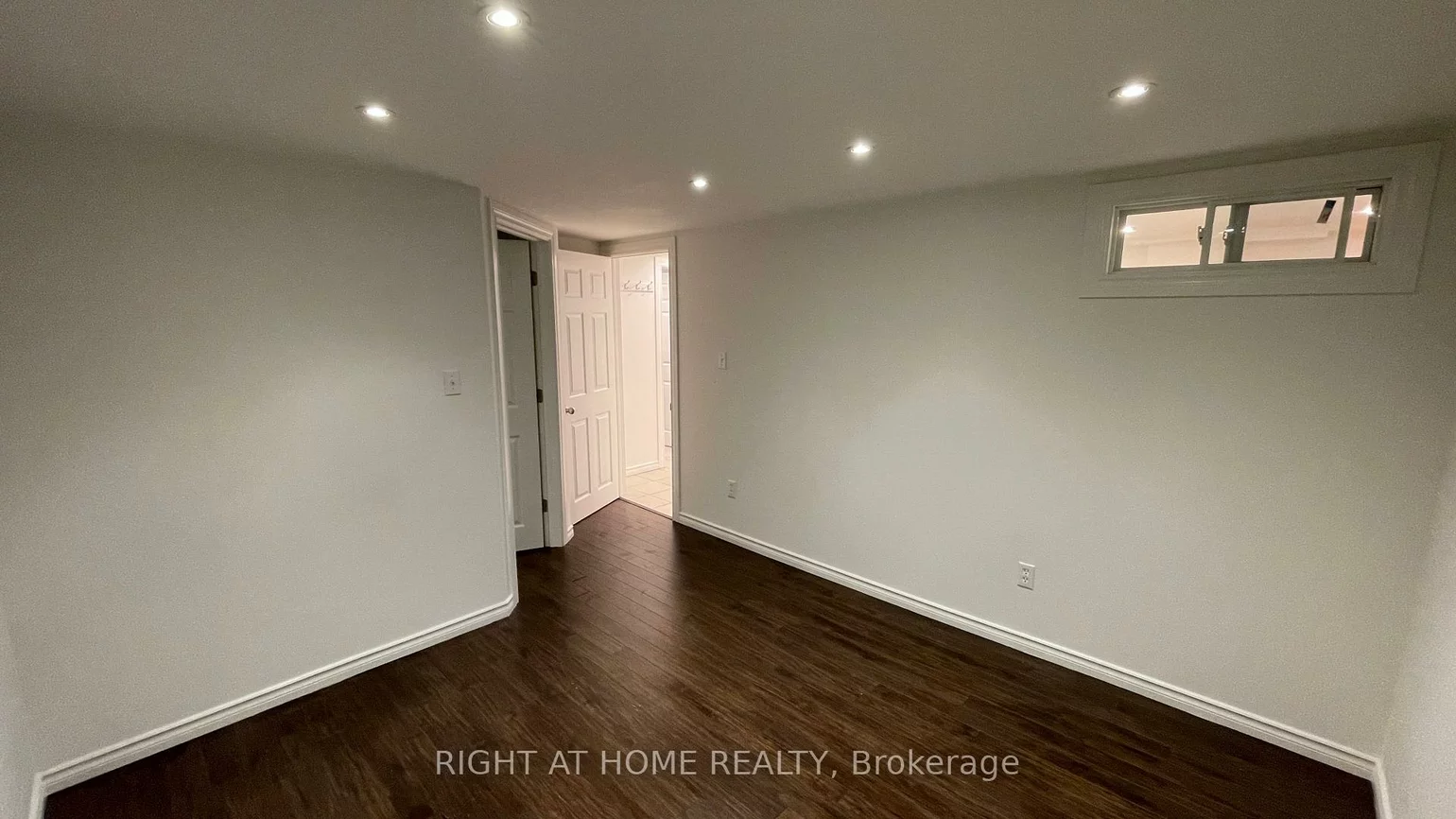 28, Golfdale, Sunnidale, Barrie