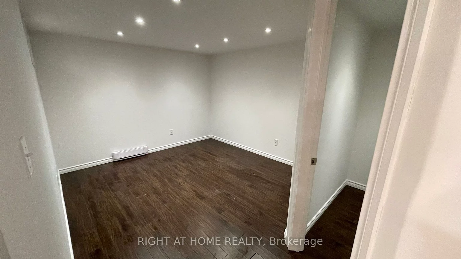 28, Golfdale, Sunnidale, Barrie