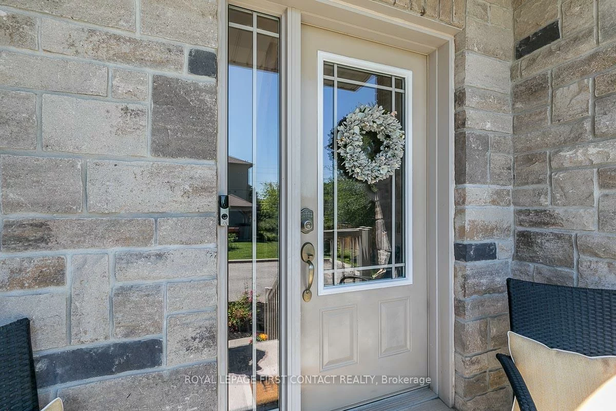 376, Blake, Codrington, Barrie