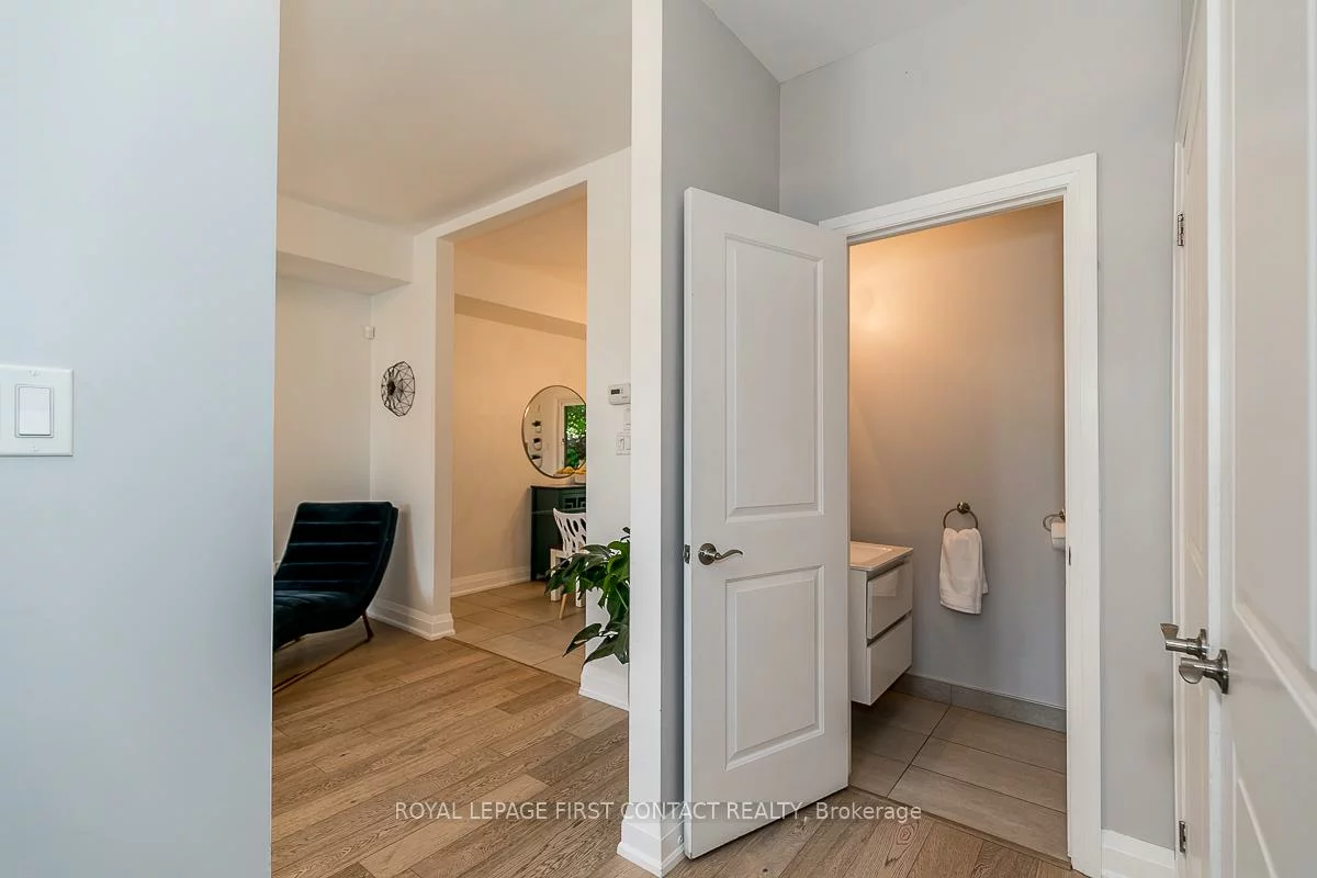 376, Blake, Codrington, Barrie