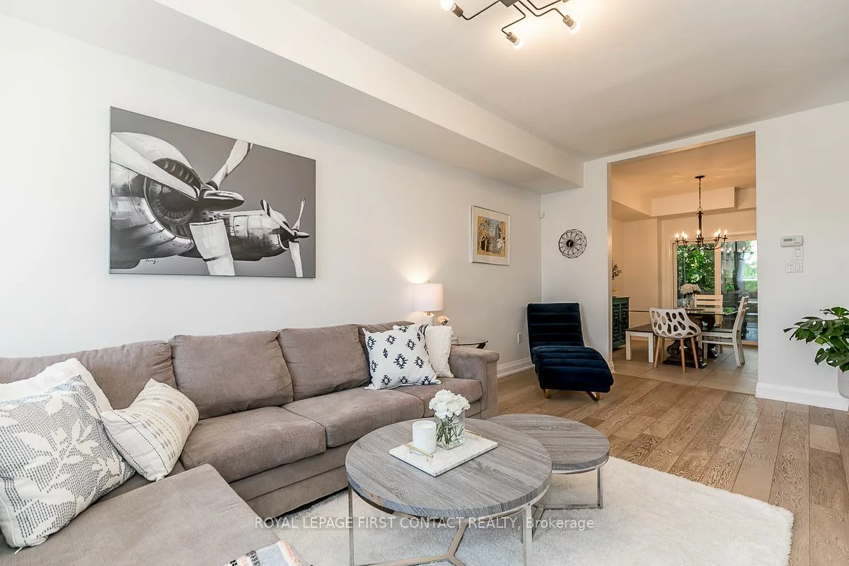 376, Blake, Codrington, Barrie