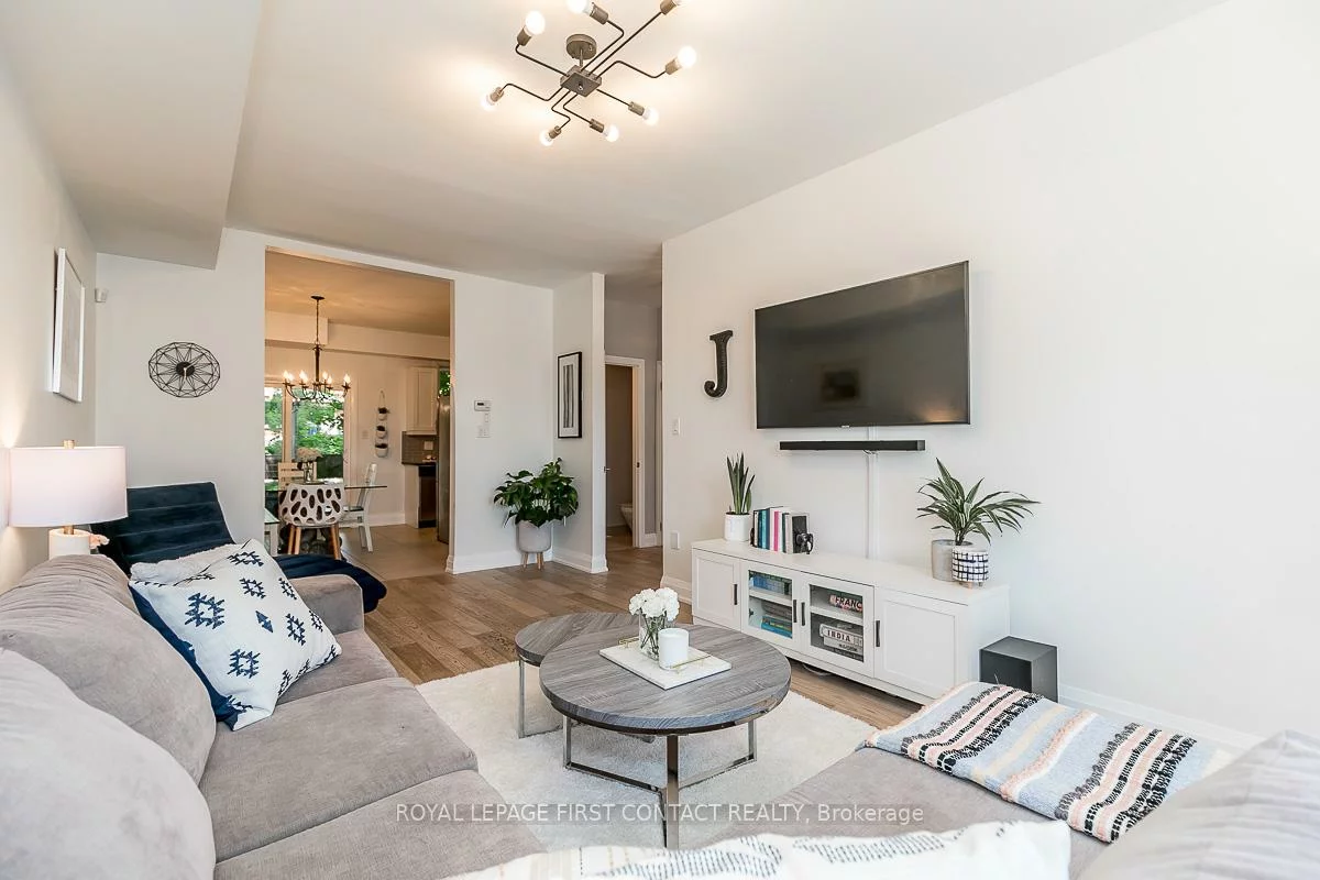 376, Blake, Codrington, Barrie