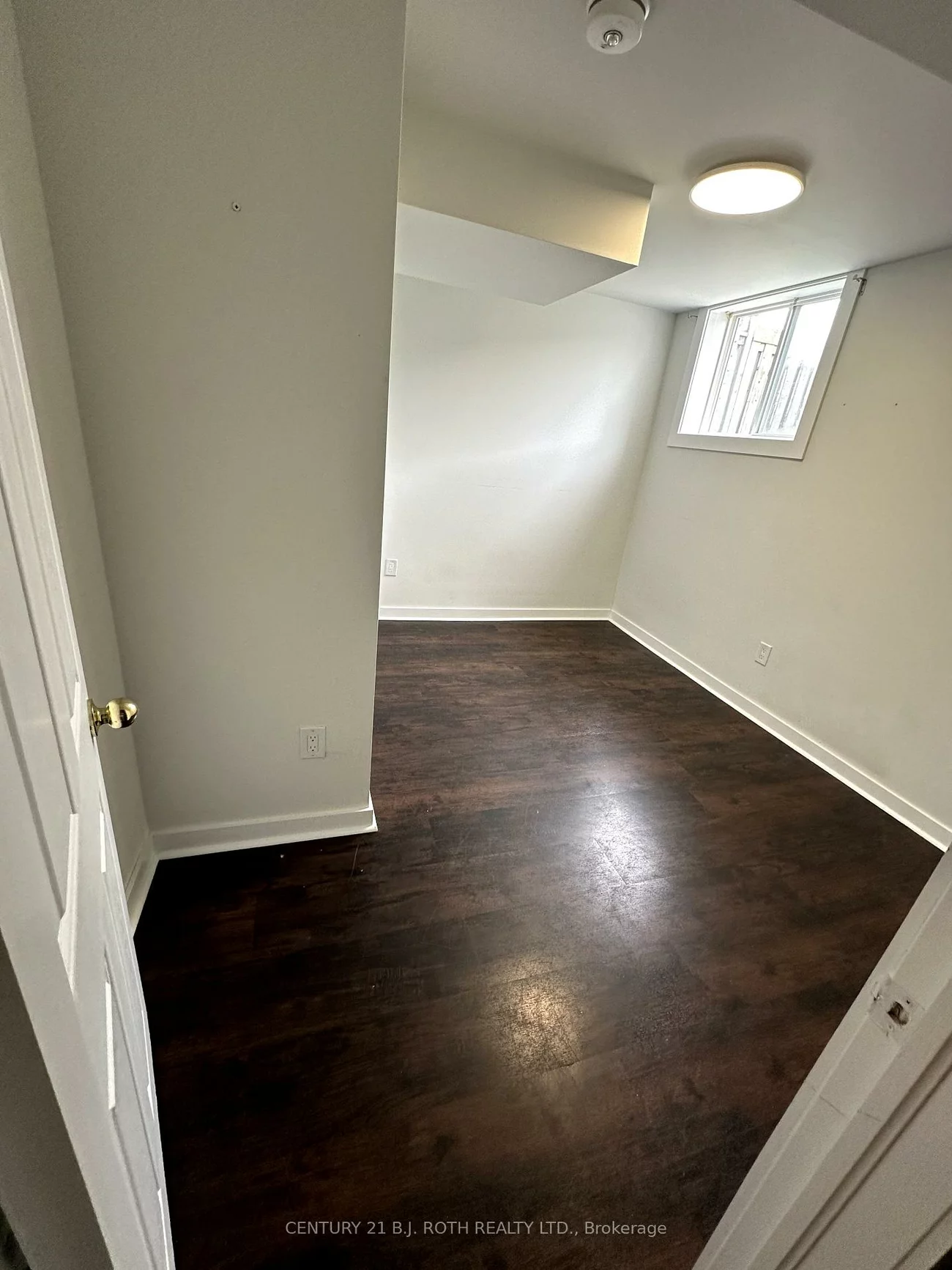 48, Cassandra, East Bayfield, Barrie