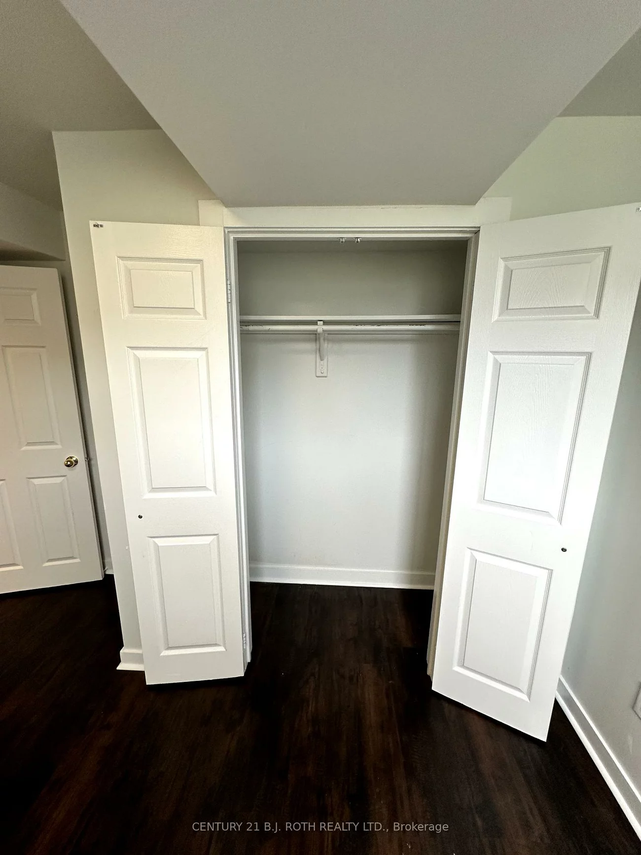 48, Cassandra, East Bayfield, Barrie