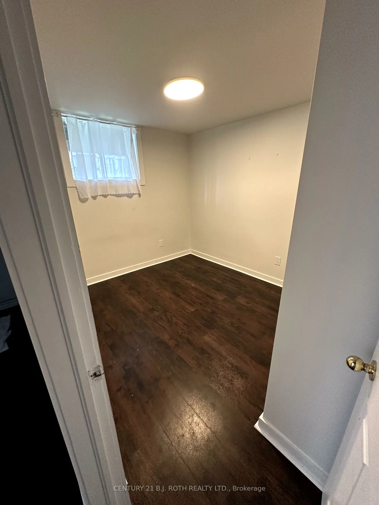 48, Cassandra, East Bayfield, Barrie