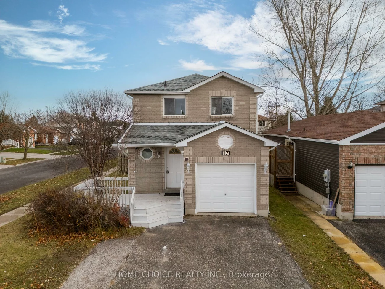17, Orok, Grove East, Barrie