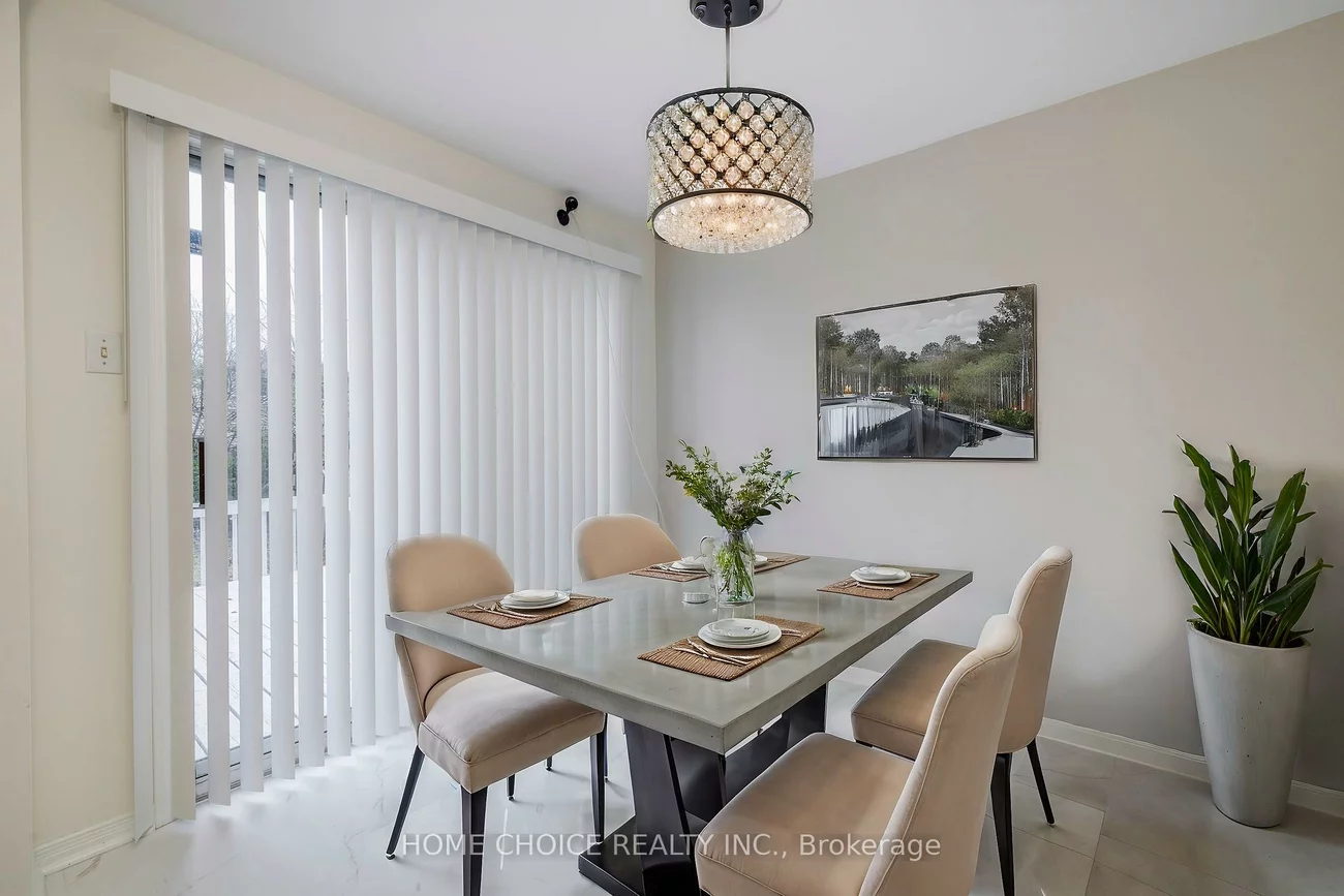 17, Orok, Grove East, Barrie