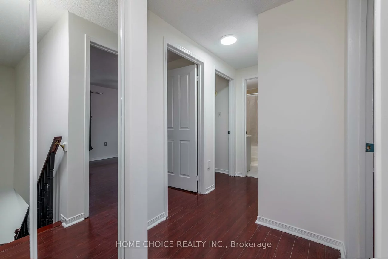 17, Orok, Grove East, Barrie
