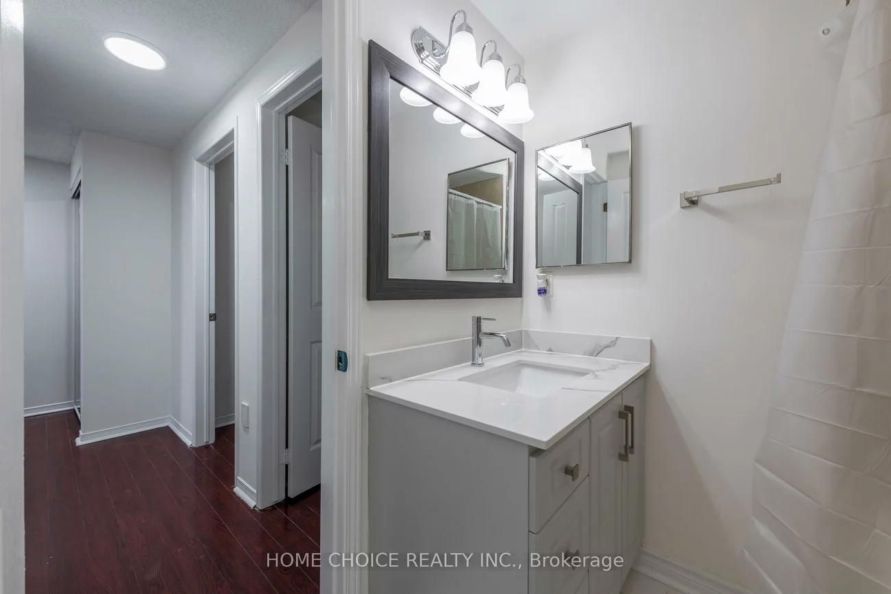 17, Orok, Grove East, Barrie