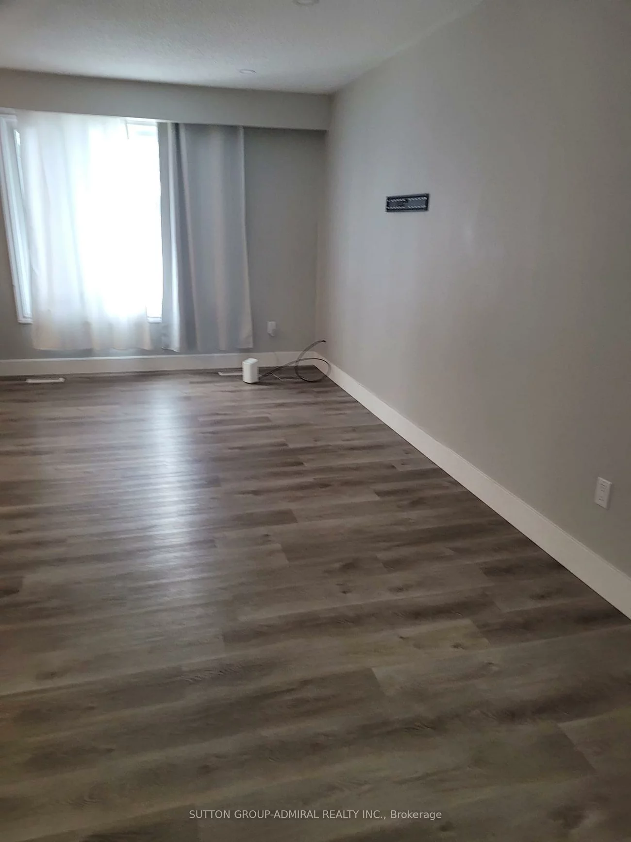 29, Eileen, Allandale Heights, Barrie