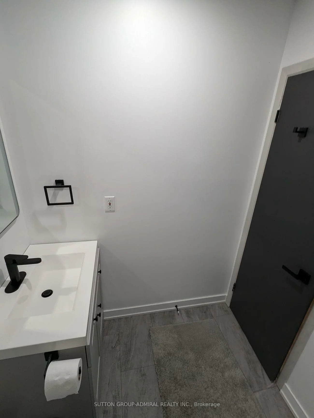 29, Eileen, Allandale Heights, Barrie