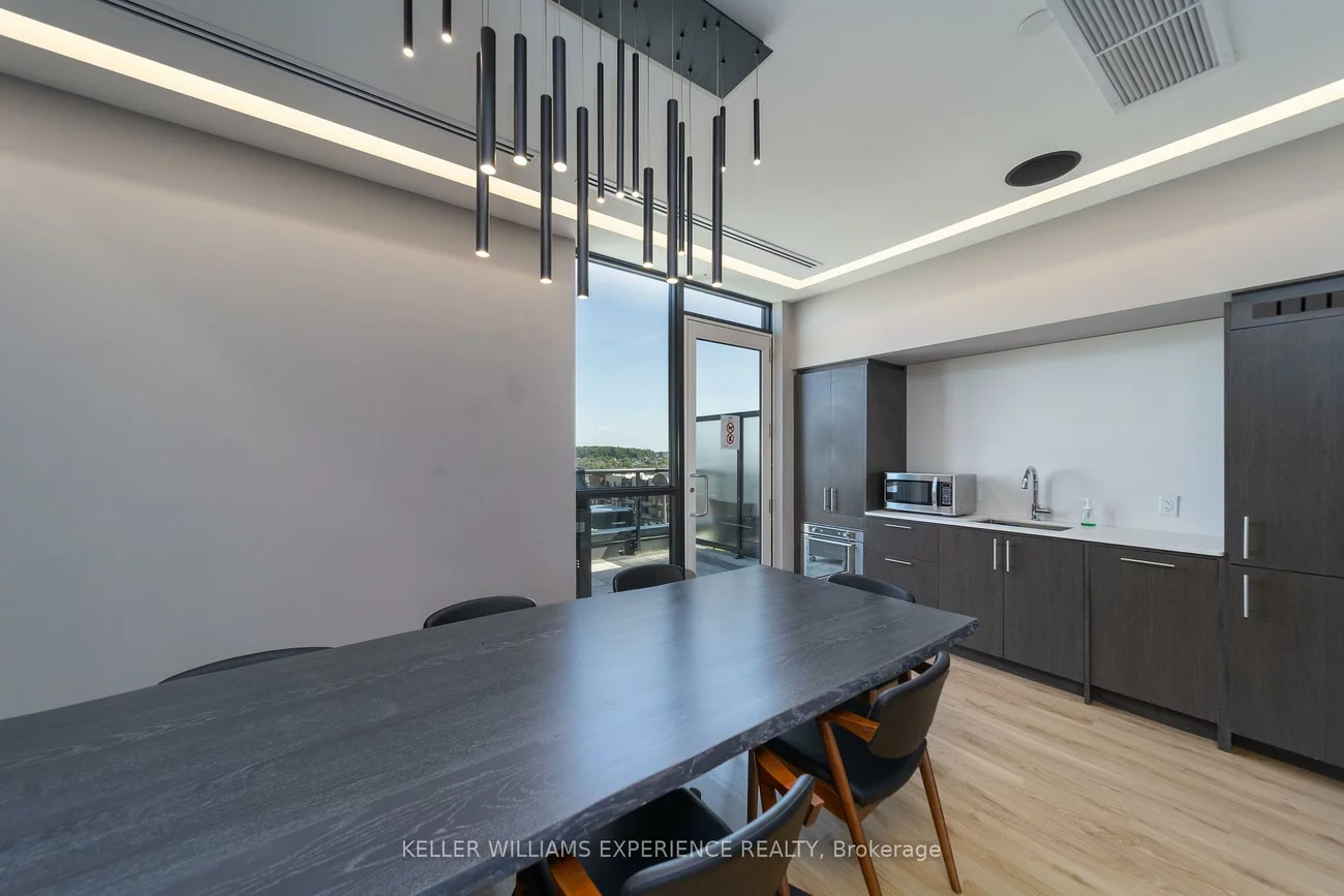 681, Yonge, Painswick South, Barrie