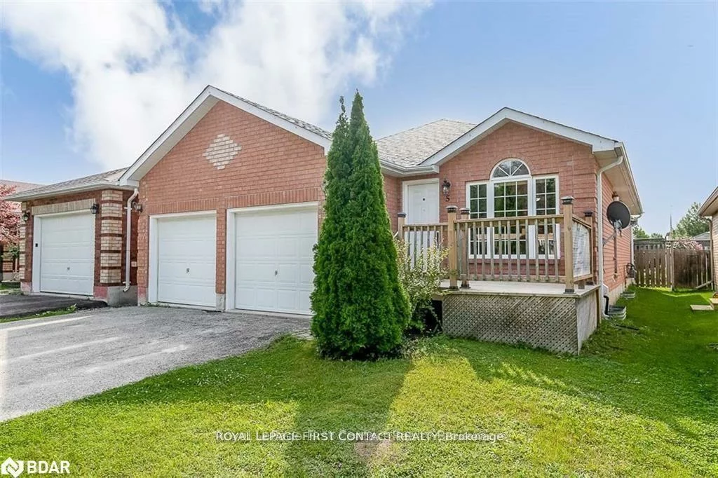 5, Monique, East Bayfield, Barrie
