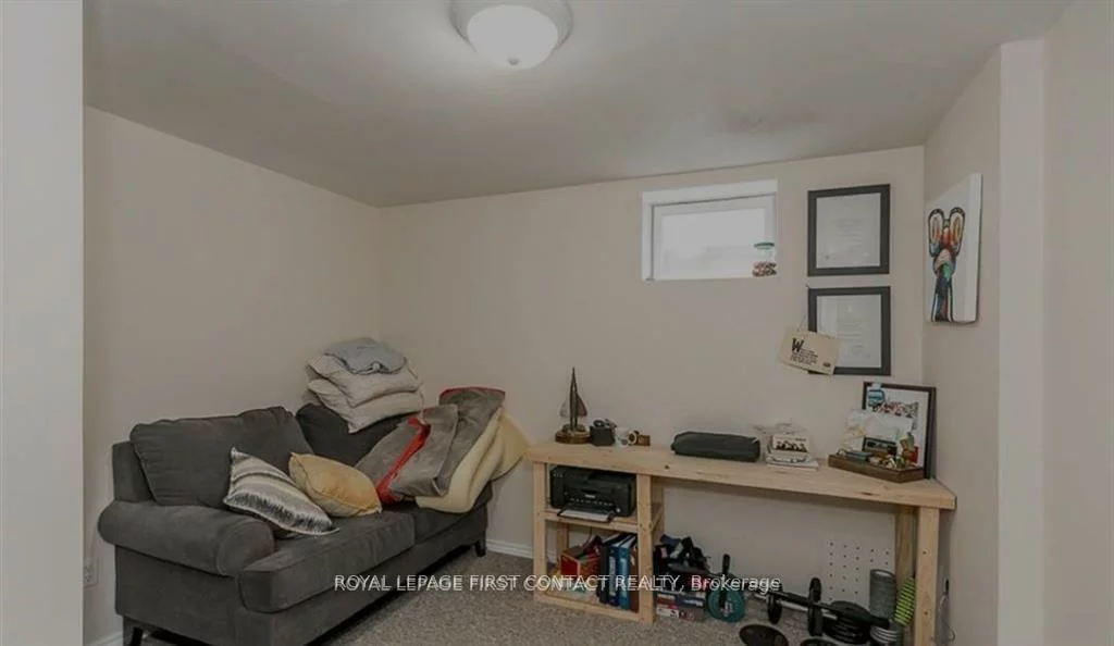 5, Monique, East Bayfield, Barrie