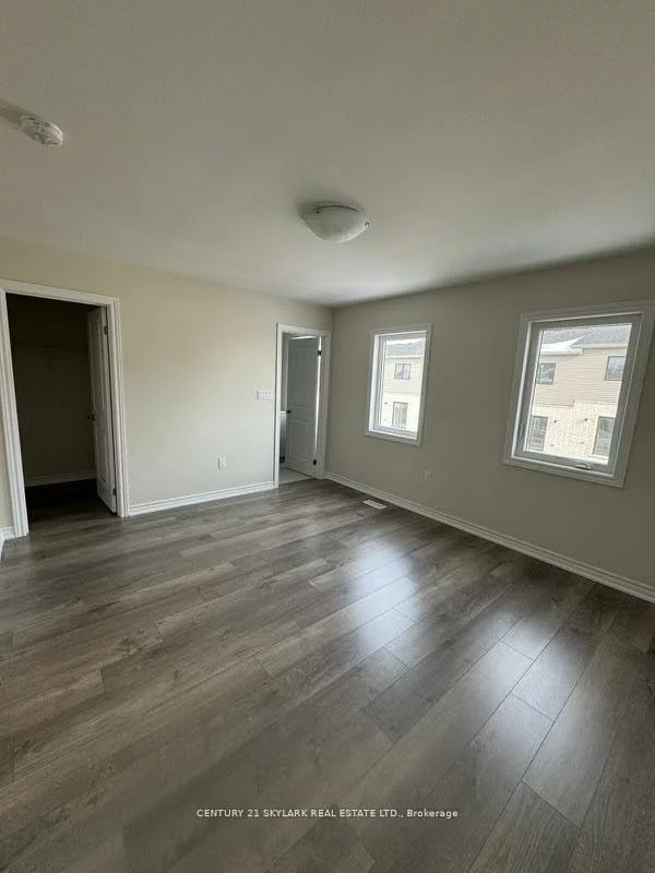6, Wagon, Innis-Shore, Barrie