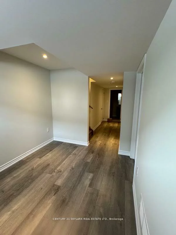 6, Wagon, Innis-Shore, Barrie