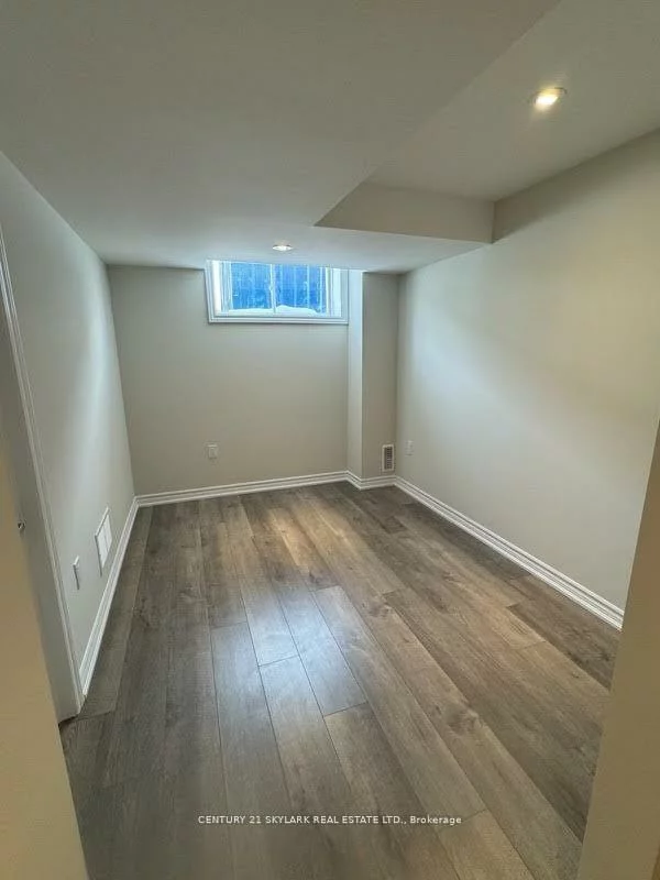 6, Wagon, Innis-Shore, Barrie