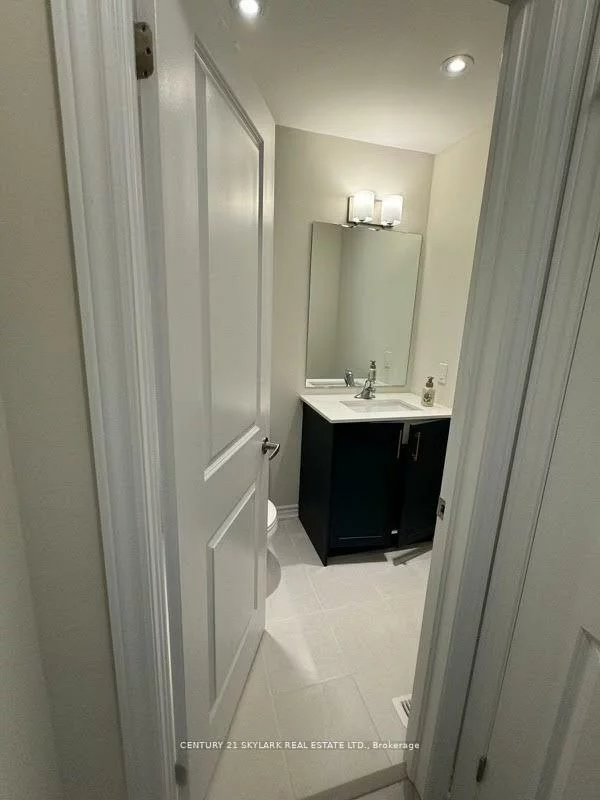 6, Wagon, Innis-Shore, Barrie