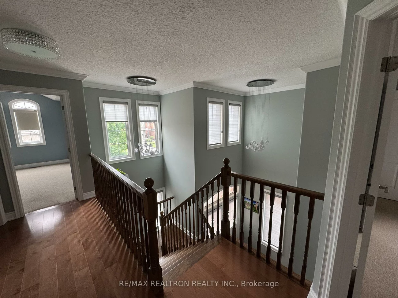 64, Jewel House, Innis-Shore, Barrie