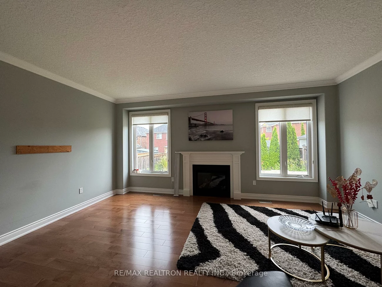 64, Jewel House, Innis-Shore, Barrie