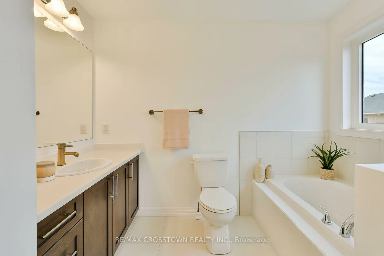 80, Sagewood, Painswick South, Barrie