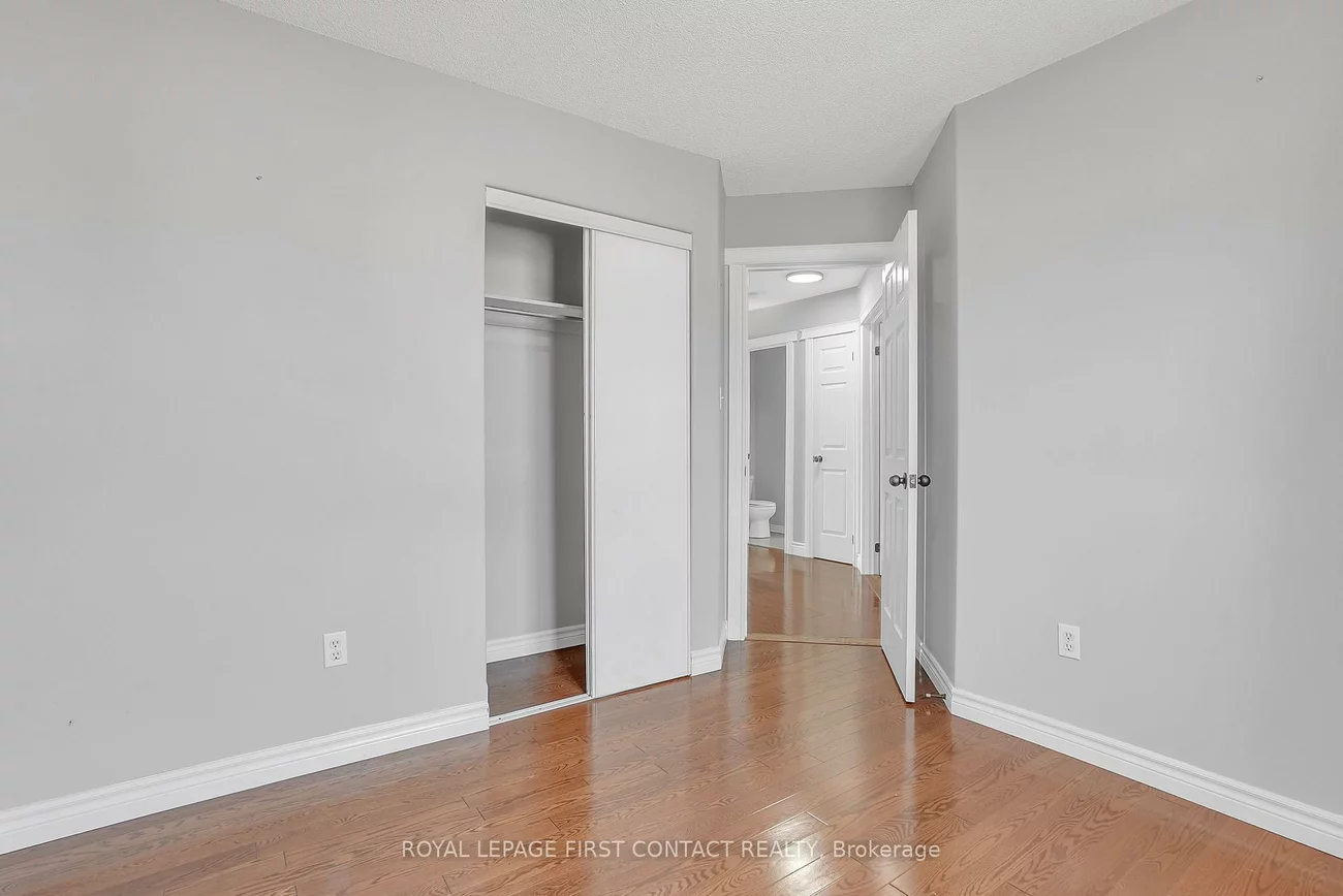 81, Livingstone, East Bayfield, Barrie
