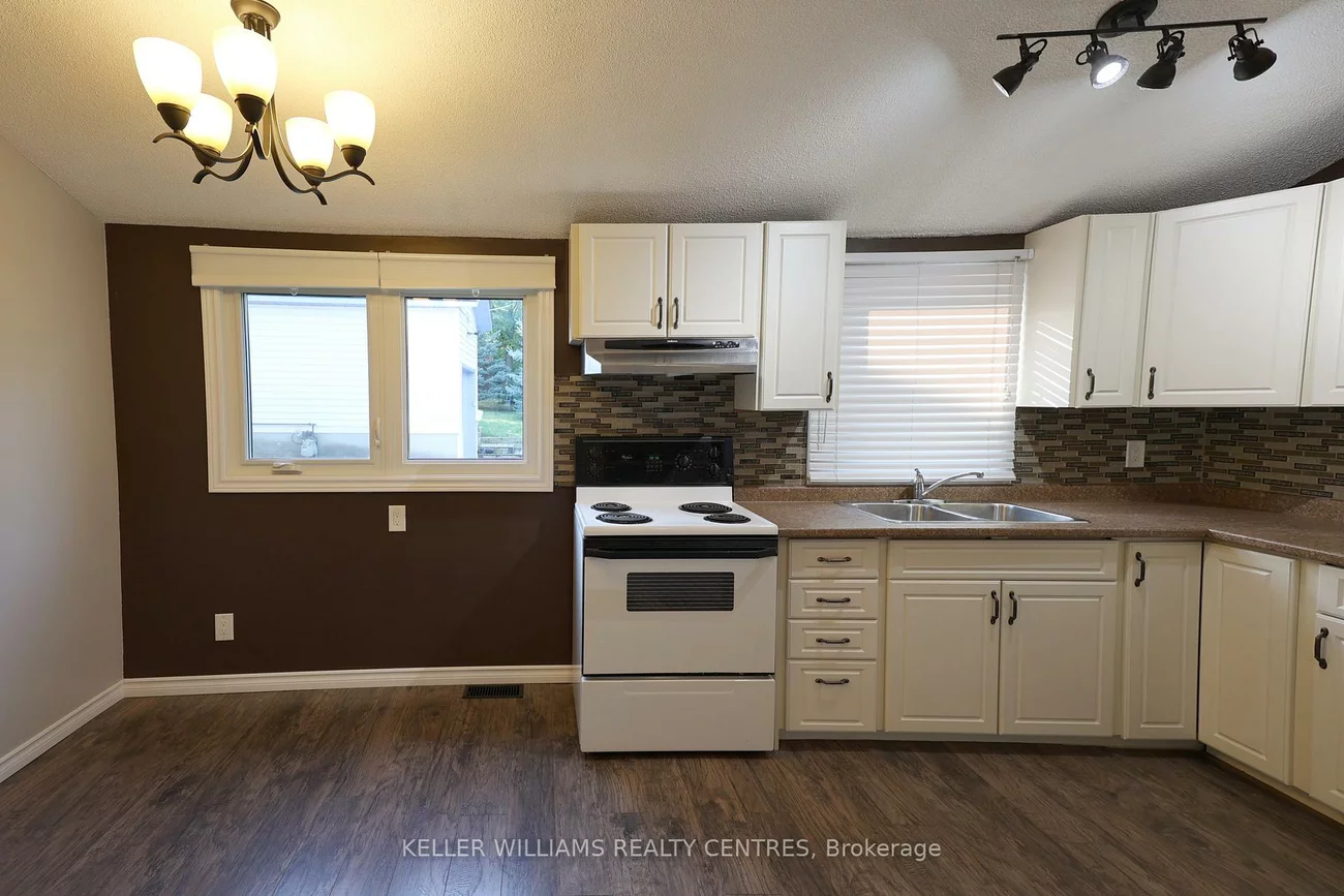 26, Melinda, Allandale, Barrie