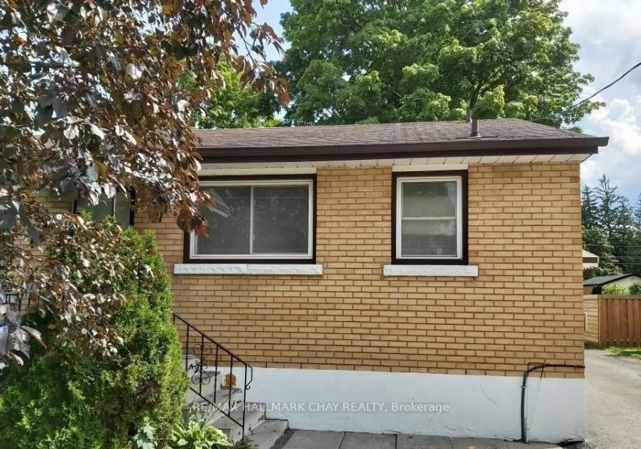 17, Gunn, Wellington, Barrie