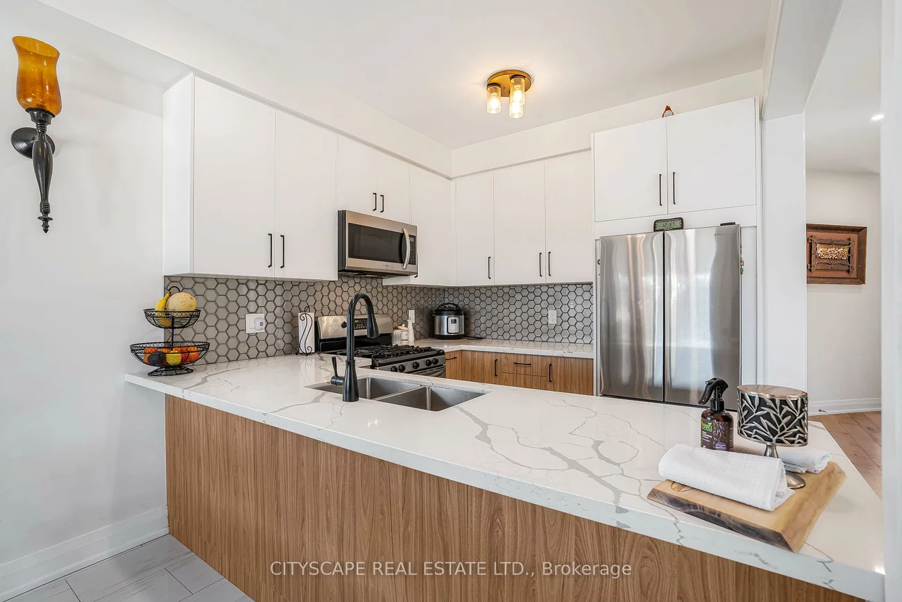 143, Sun King, Innis-Shore, Barrie