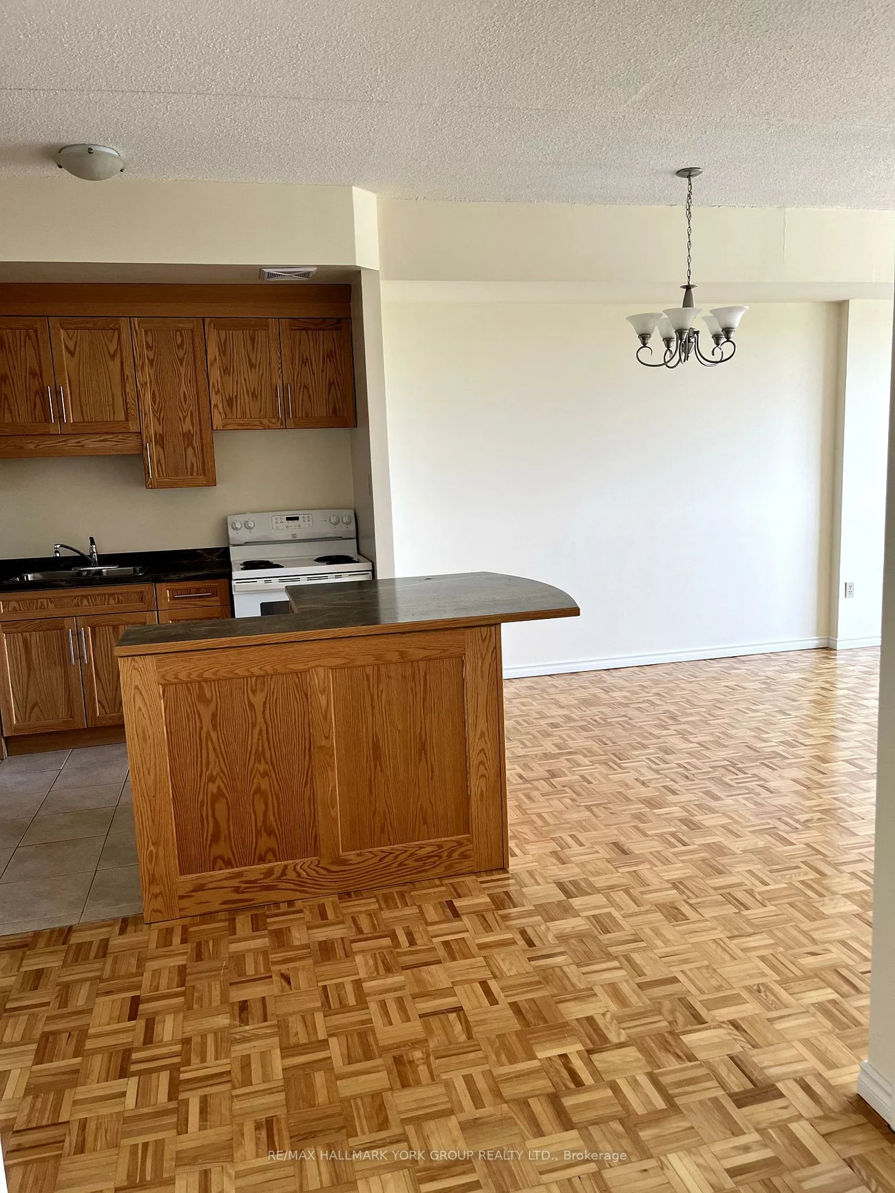 262, Rose, Wellington, Barrie