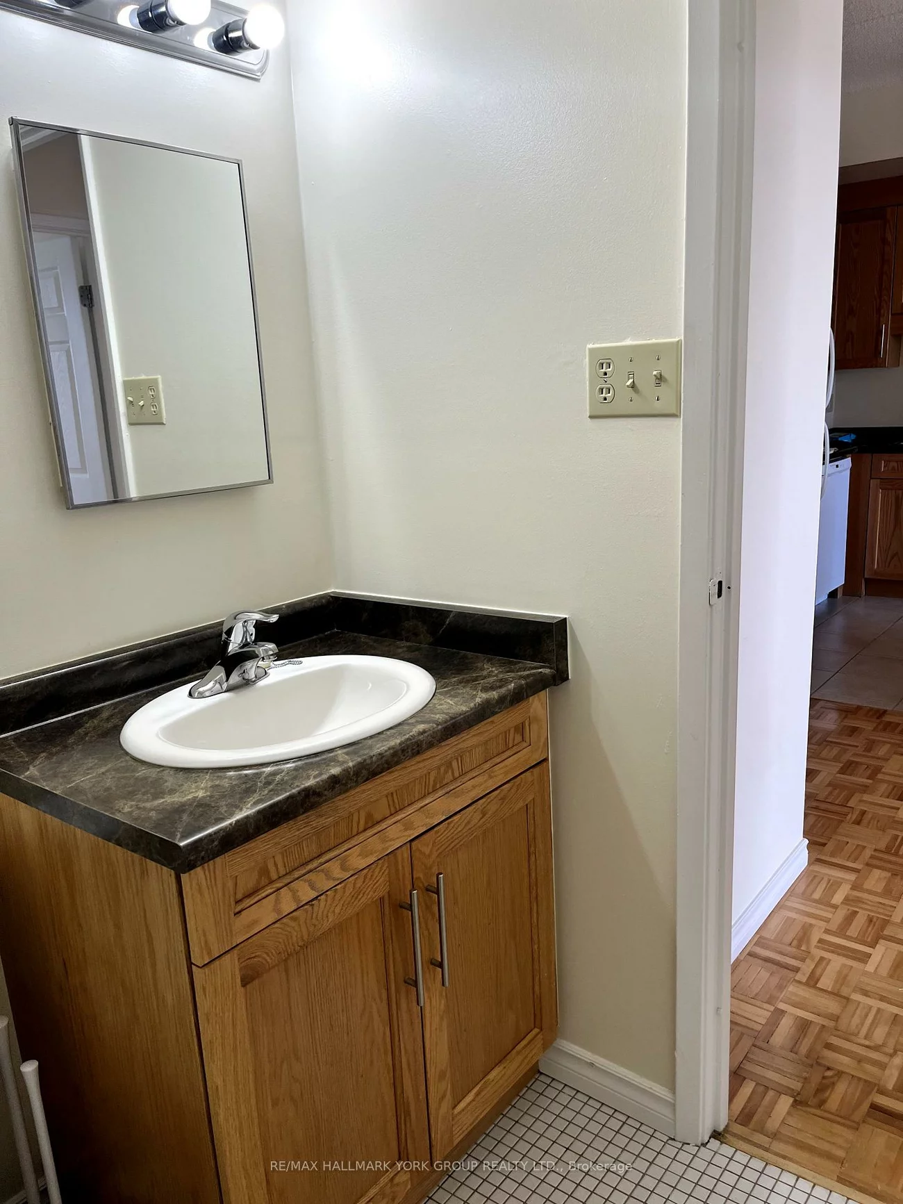 262, Rose, Wellington, Barrie