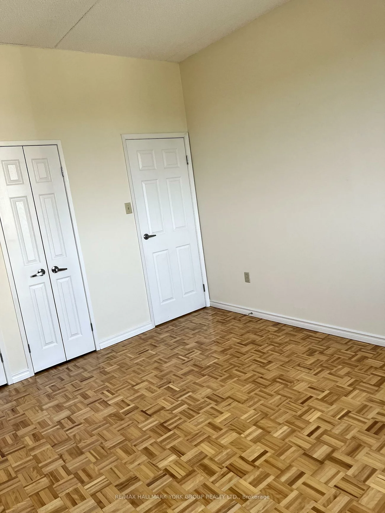 262, Rose, Wellington, Barrie