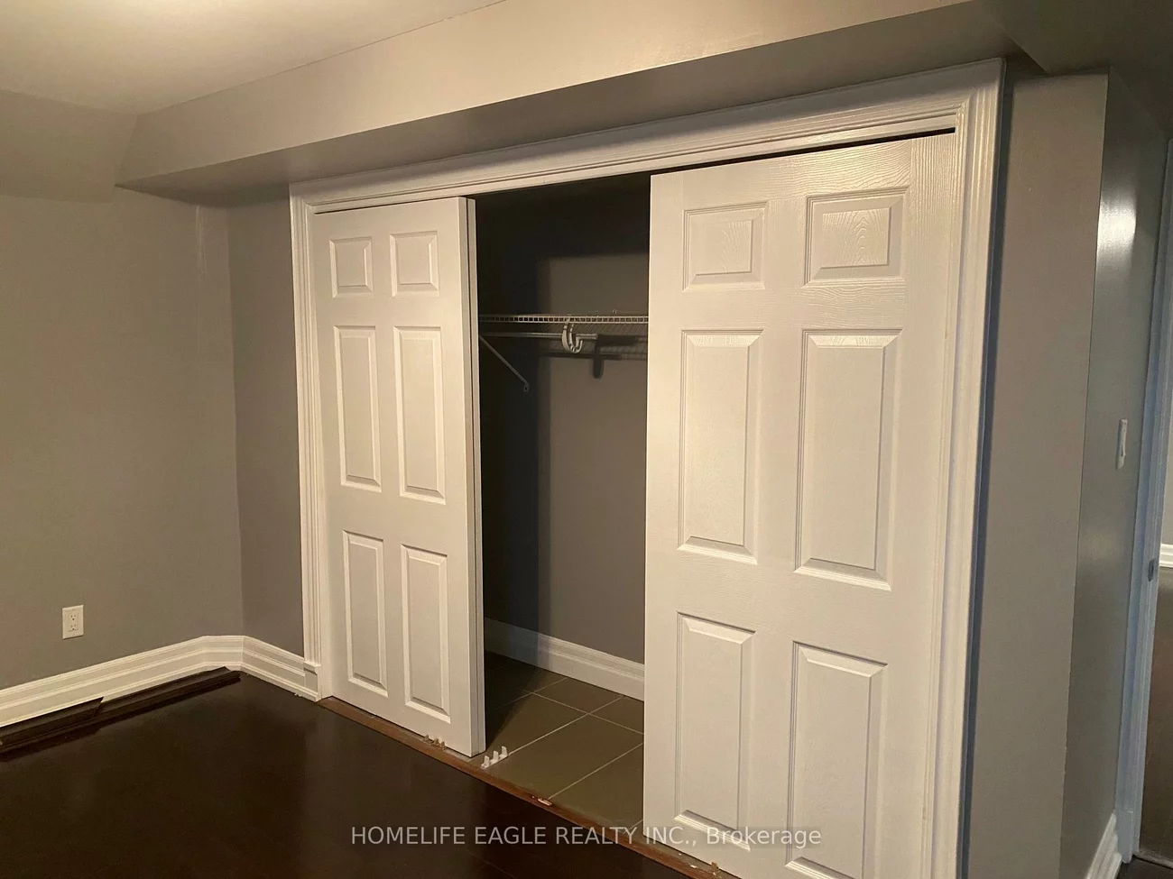 108, Succession, Innis-Shore, Barrie